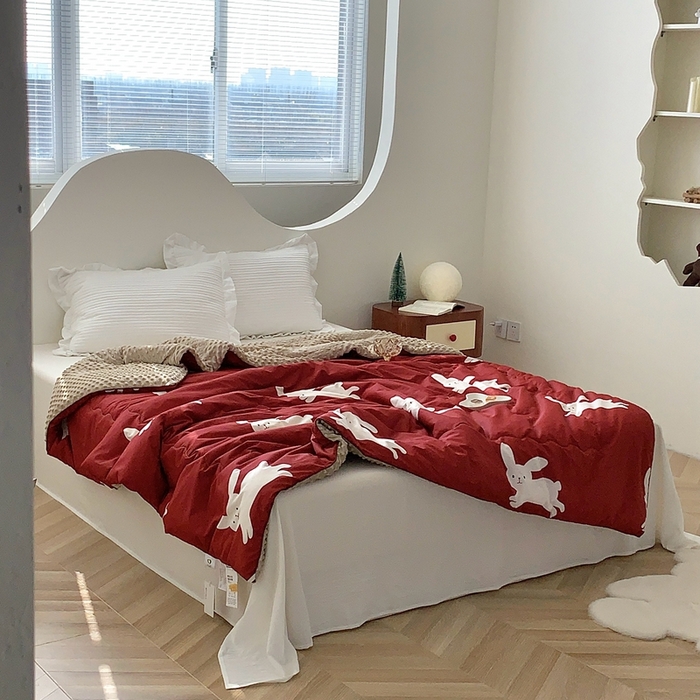 91家纺网 家纺一手货源 找家纺 星期八 2023新款全棉豆豆春秋被夏被 小红兔