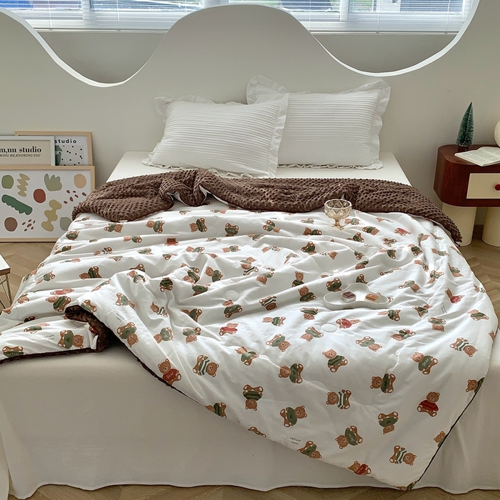 91家纺网 家纺一手货源 找家纺 星期八 2023新款全棉豆豆春秋被夏被 小熊