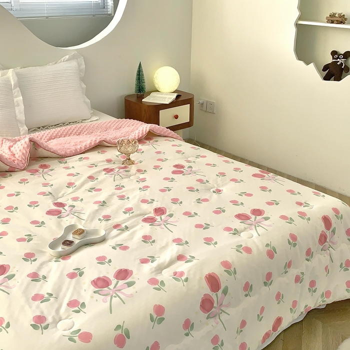 91家纺网 家纺一手货源 找家纺 星期八 2023新款全棉豆豆春秋被夏被 郁金香