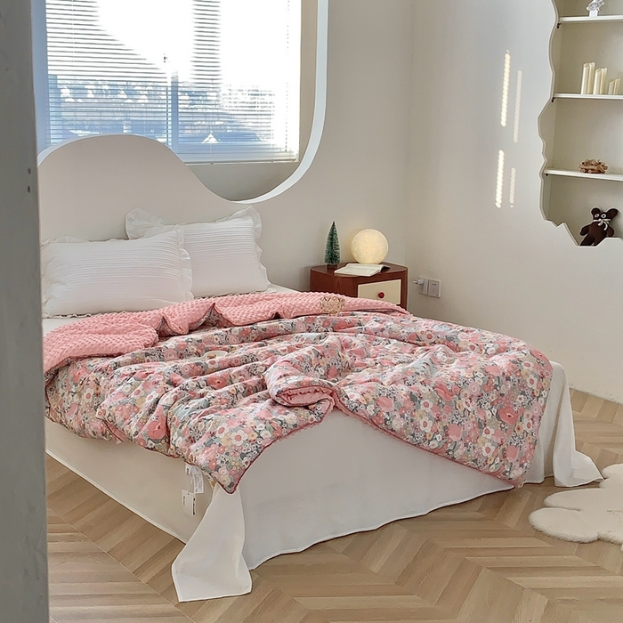 91家纺网 家纺一手货源 找家纺 星期八 2023新款全棉豆豆春秋被夏被 梦境