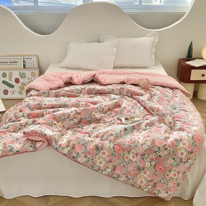 91家纺网 家纺一手货源 找家纺 星期八 2023新款全棉豆豆春秋被夏被 梦境