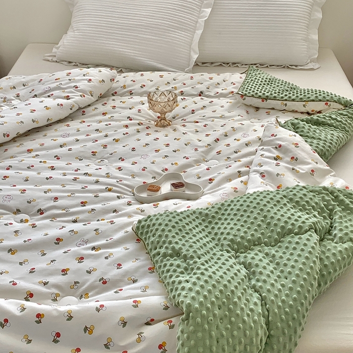 91家纺网 家纺一手货源 找家纺 星期八 2023新款全棉豆豆春秋被夏被 硕果