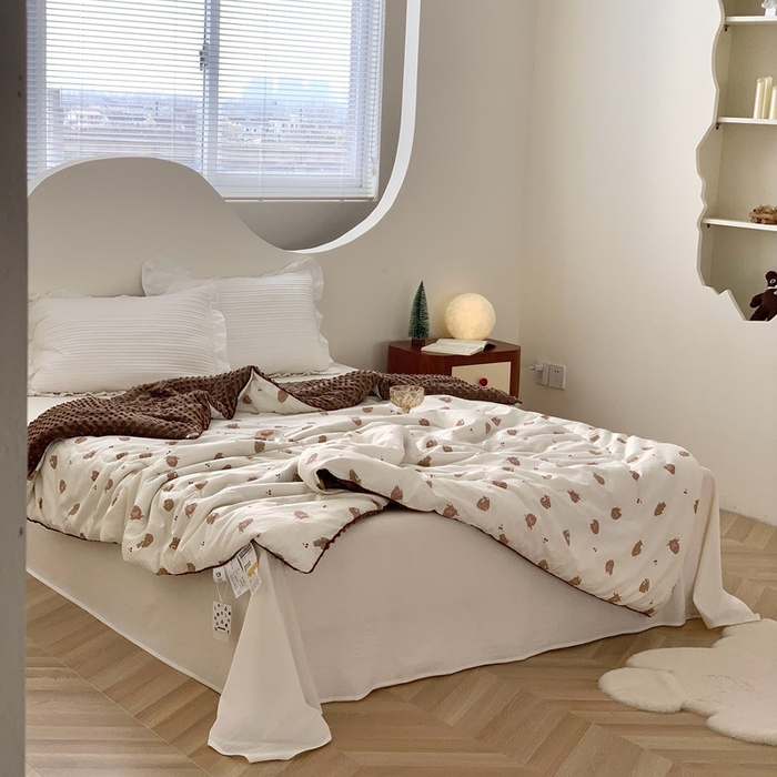 91家纺网 家纺一手货源 找家纺 星期八 2023新款全棉豆豆春秋被夏被 彼得兔