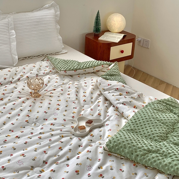 91家纺网 家纺一手货源 找家纺 星期八 2023新款全棉豆豆春秋被夏被 硕果