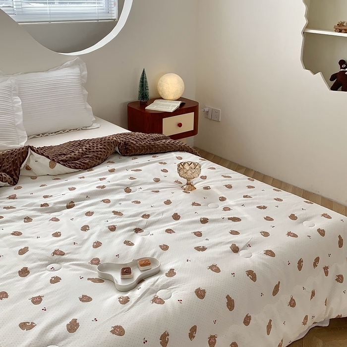 91家纺网 家纺一手货源 找家纺 星期八 2023新款全棉豆豆春秋被夏被 彼得兔