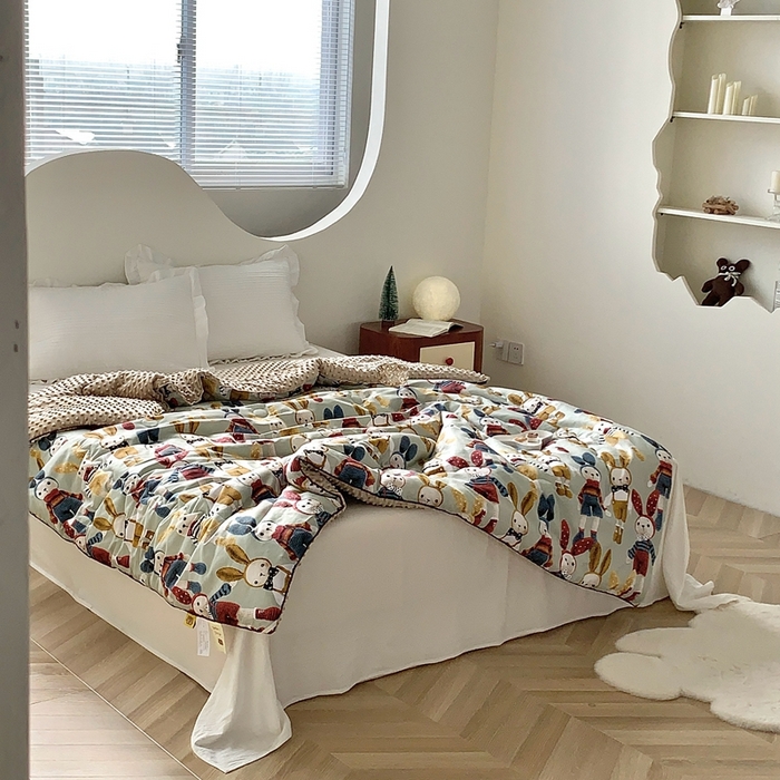 91家纺网 家纺一手货源 找家纺 星期八 2023新款全棉豆豆春秋被夏被 毛线兔