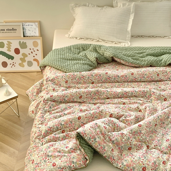 91家纺网 家纺一手货源 找家纺 星期八 2023新款全棉豆豆春秋被夏被 樱草