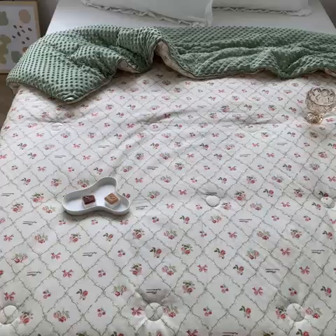 91家纺网 家纺一手货源 找家纺 星期八 2023新款全棉豆豆春秋被夏被 香兰