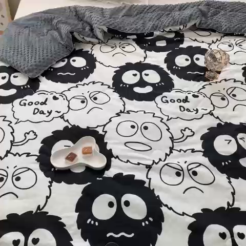91家纺网 家纺一手货源 找家纺 星期八 2023新款全棉豆豆春秋被夏被 小怪兽