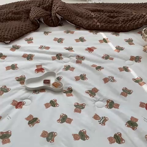 91家纺网 家纺一手货源 找家纺 星期八 2023新款全棉豆豆春秋被夏被 小熊