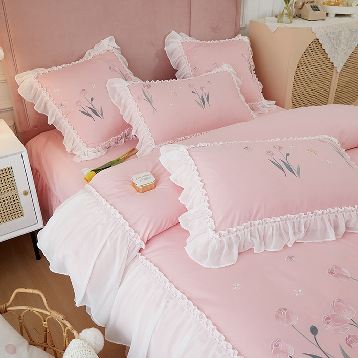 91家纺网 家纺一手货源 找家纺 亲亲公主2025新款全棉韩版绣花韩版公主风蕾丝四件套-郁金香粉色