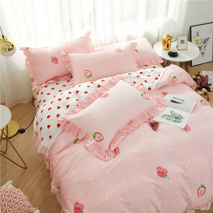 91家纺网 家纺一手货源 找家纺 亲亲公主 2025新款全棉韩版床裙款四件套 爱心草莓