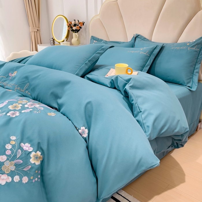 91家纺网 家纺一手货源 找家纺 金米诺 2024新款水洗磨毛刺绣四件套 幸运花-湖蓝