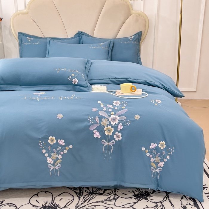 91家纺网 家纺一手货源 找家纺 金米诺 2024新款水洗磨毛刺绣四件套 幸运花-宾利蓝