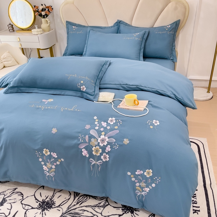 91家纺网 家纺一手货源 找家纺 金米诺 2024新款水洗磨毛刺绣四件套 幸运花-宾利蓝