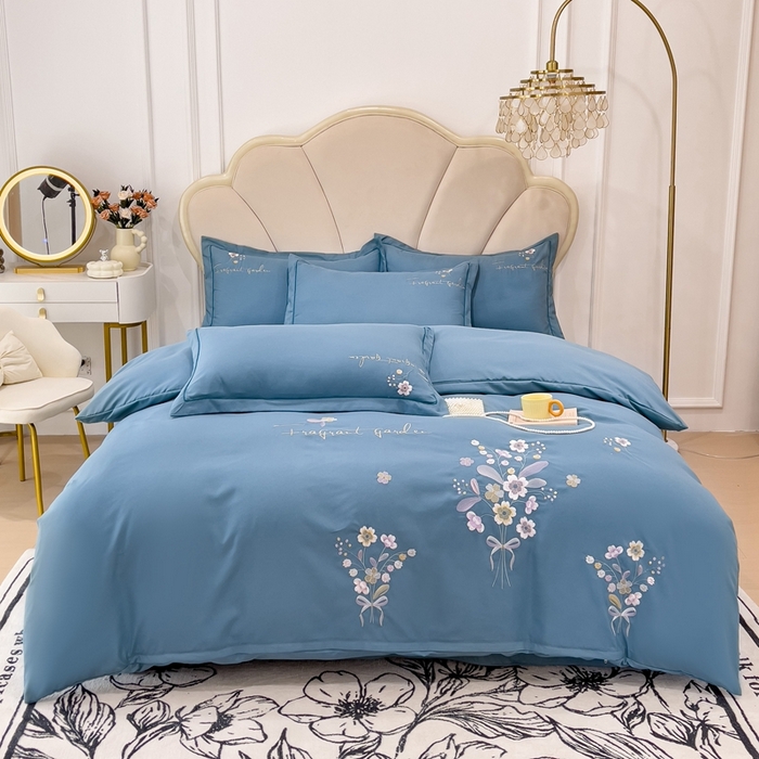 91家纺网 家纺一手货源 找家纺 金米诺 2024新款水洗磨毛刺绣四件套 幸运花-宾利蓝