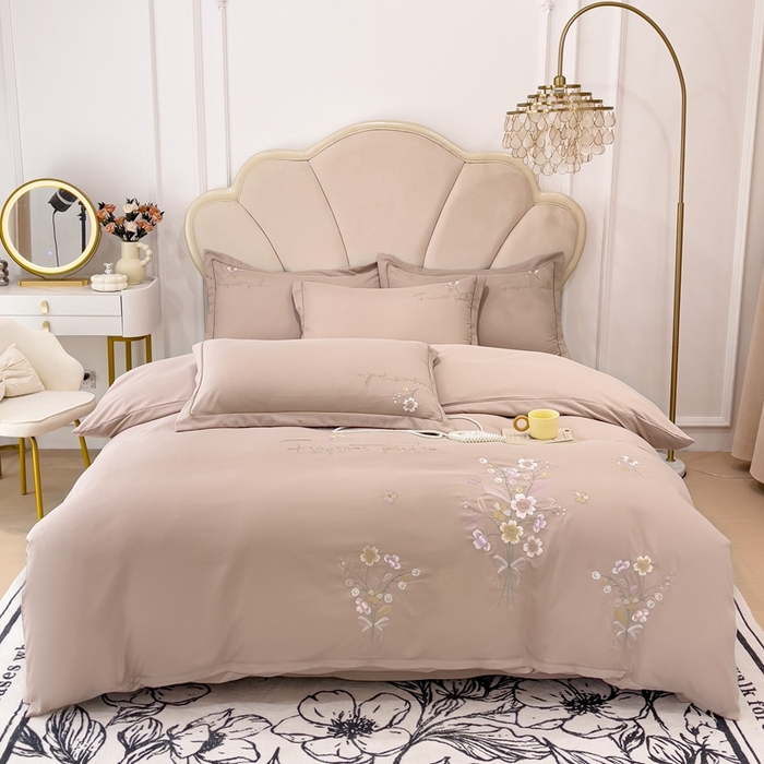 91家纺网 家纺一手货源 找家纺 金米诺 2024新款水洗磨毛刺绣四件套 幸运花-浅卡其