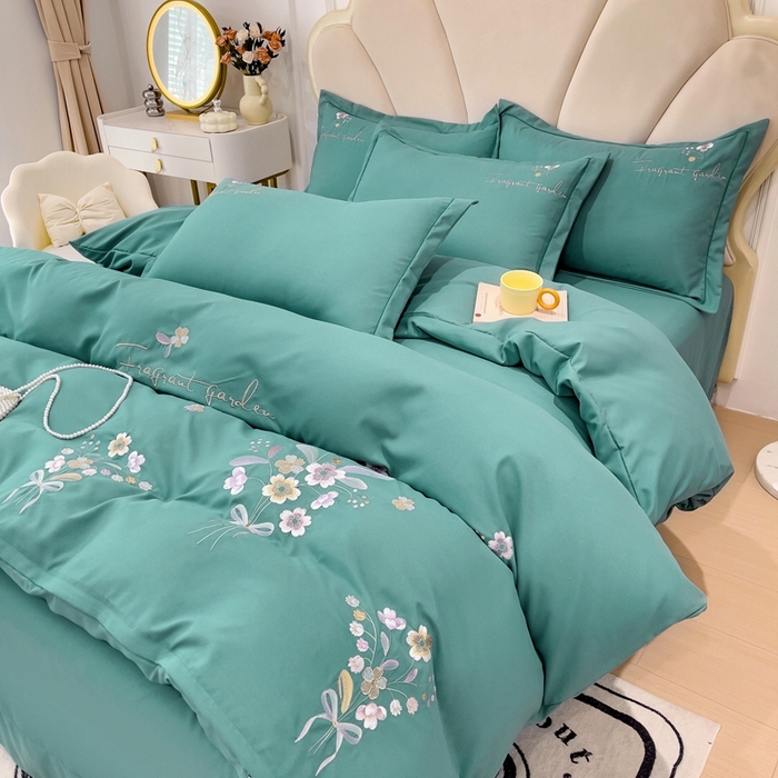 91家纺网 家纺一手货源 找家纺 金米诺 2024新款水洗磨毛刺绣四件套 幸运花-清新绿