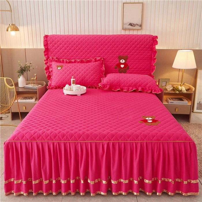 91家纺网 家纺一手货源 找家纺 屹成家纺 2024年水洗棉毛巾绣款床裙四件套 玫红