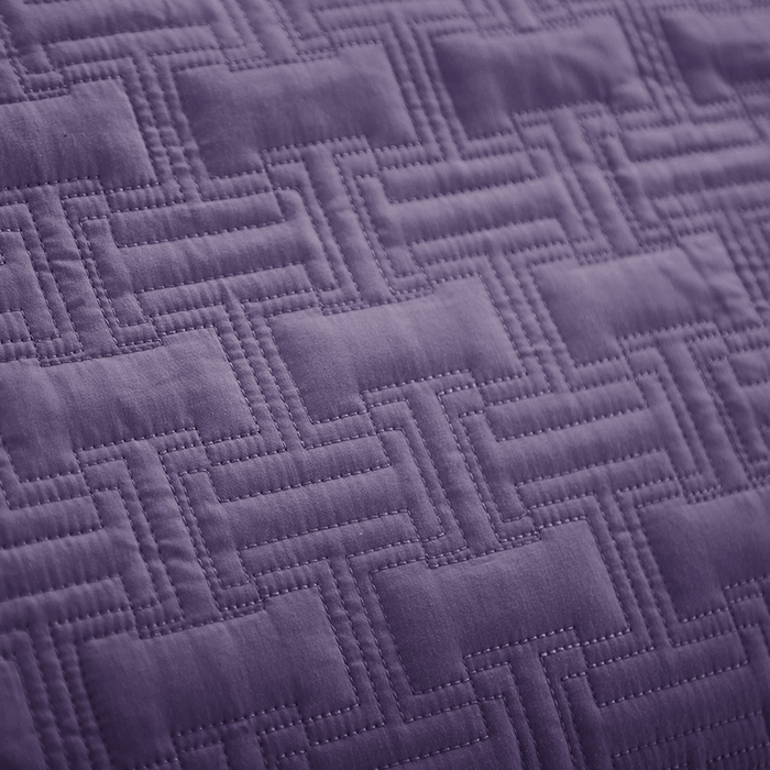 91家纺网 家纺一手货源 找家纺 优乐家纺 2023新款双面全棉斜纹绗绣床盖唐顿系列三件套 唐顿-浪漫紫