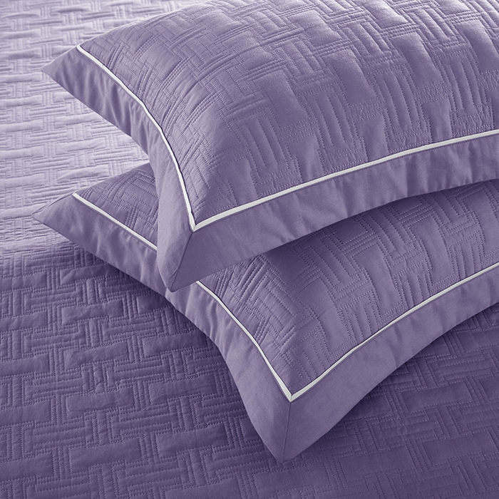 91家纺网 家纺一手货源 找家纺 优乐家纺 2023新款双面全棉斜纹绗绣床盖唐顿系列三件套 唐顿-浪漫紫