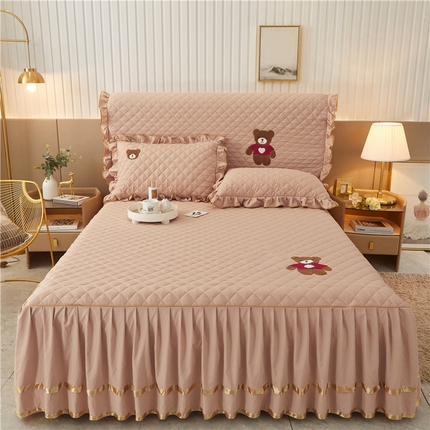 屹成家纺 2024年水洗棉毛巾绣款床裙三件套 卡其