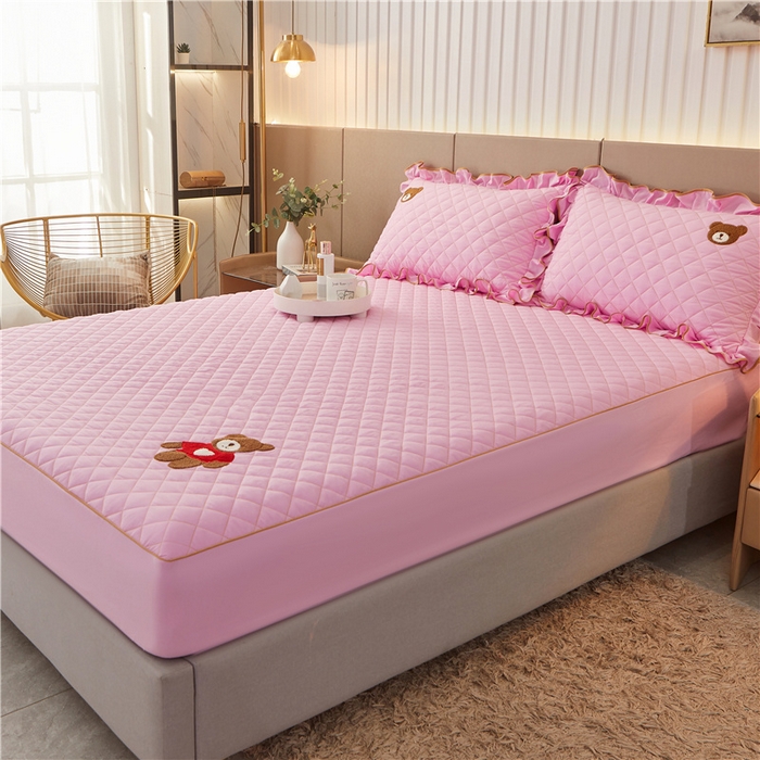 91家纺网 家纺一手货源 找家纺 屹成家纺 2024年水洗棉毛巾绣款床笠三件套 粉红