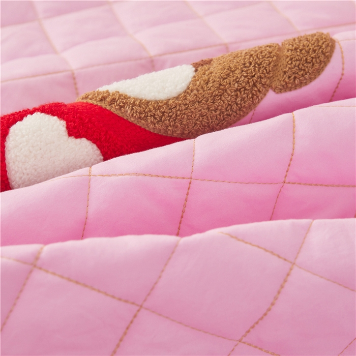 91家纺网 家纺一手货源 找家纺 屹成家纺 2024年水洗棉毛巾绣款床笠三件套 粉红