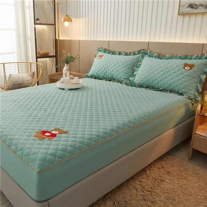 91家纺网 家纺一手货源 找家纺 屹成家纺 2024年水洗棉毛巾绣款床笠三件套 橄榄绿