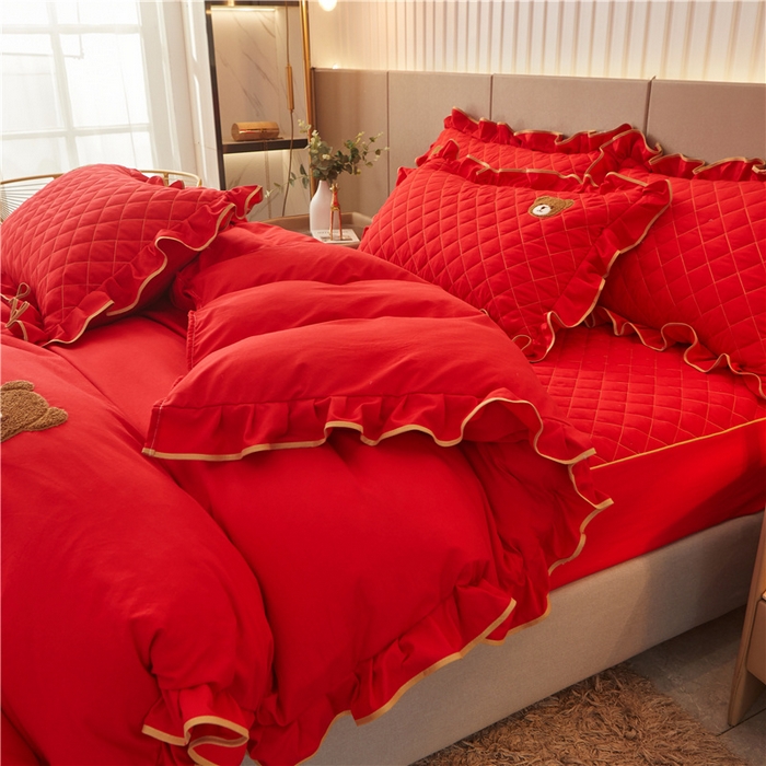 91家纺网 家纺一手货源 找家纺 屹成家纺 2024年水洗棉毛巾绣款床笠四件套 大红