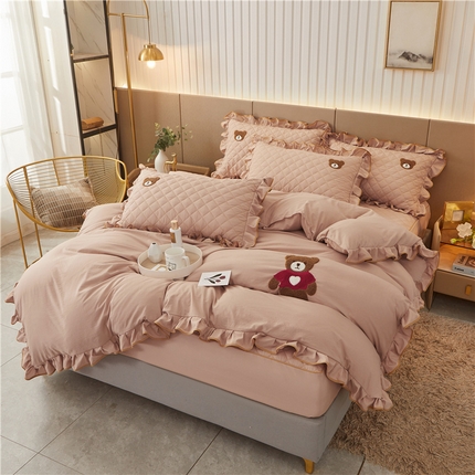 91家纺网 家纺一手货源 找家纺 屹成家纺 2024年水洗棉毛巾绣款床笠四件套 卡其