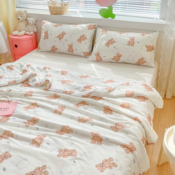 91家纺网 家纺一手货源 找家纺  蜜柚 2024新款A类提花透气凉感丝小冰皮夏被 可爱熊