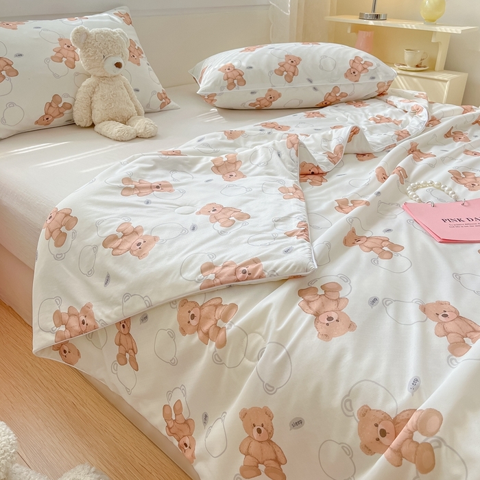 91家纺网 家纺一手货源 找家纺  蜜柚 2024新款A类提花透气凉感丝小冰皮夏被 可爱熊