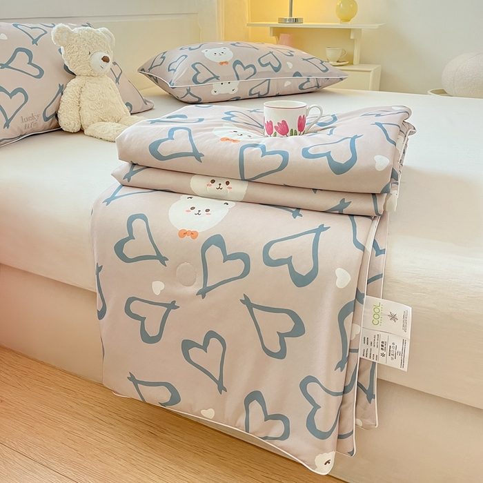 91家纺网 家纺一手货源 找家纺  蜜柚 2024新款A类提花透气凉感丝小冰皮夏被 领结熊