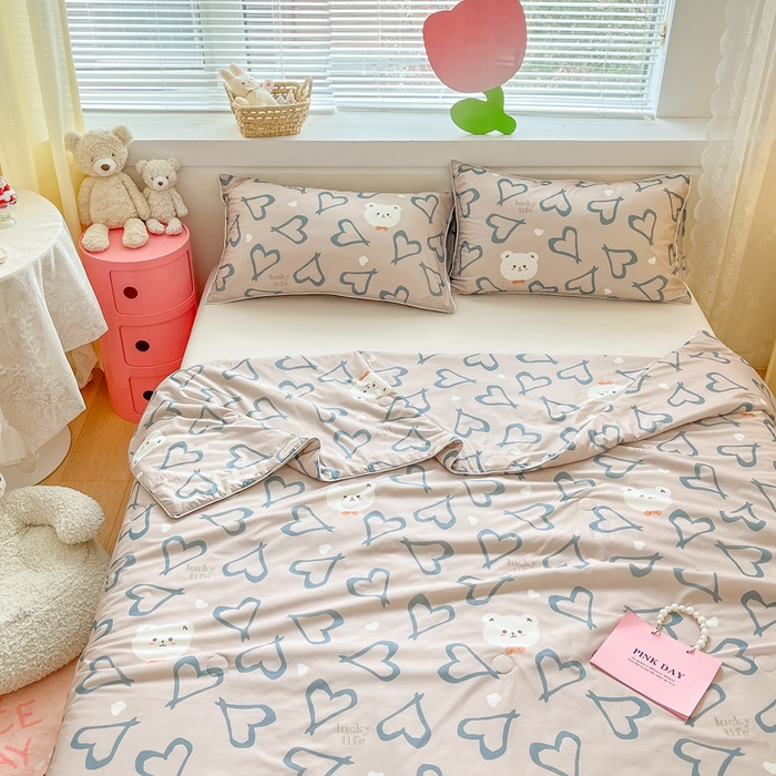 91家纺网 家纺一手货源 找家纺  蜜柚 2024新款A类提花透气凉感丝小冰皮夏被 领结熊