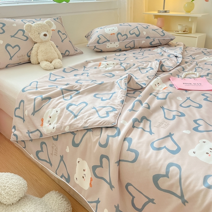 91家纺网 家纺一手货源 找家纺  蜜柚 2024新款A类提花透气凉感丝小冰皮夏被 领结熊