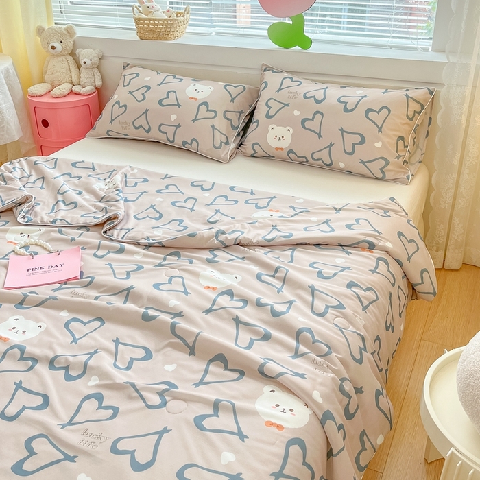 91家纺网 家纺一手货源 找家纺  蜜柚 2024新款A类提花透气凉感丝小冰皮夏被 领结熊