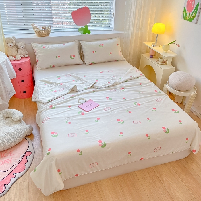 91家纺网 家纺一手货源 找家纺  蜜柚 2024新款A类提花透气凉感丝小冰皮夏被 小确幸