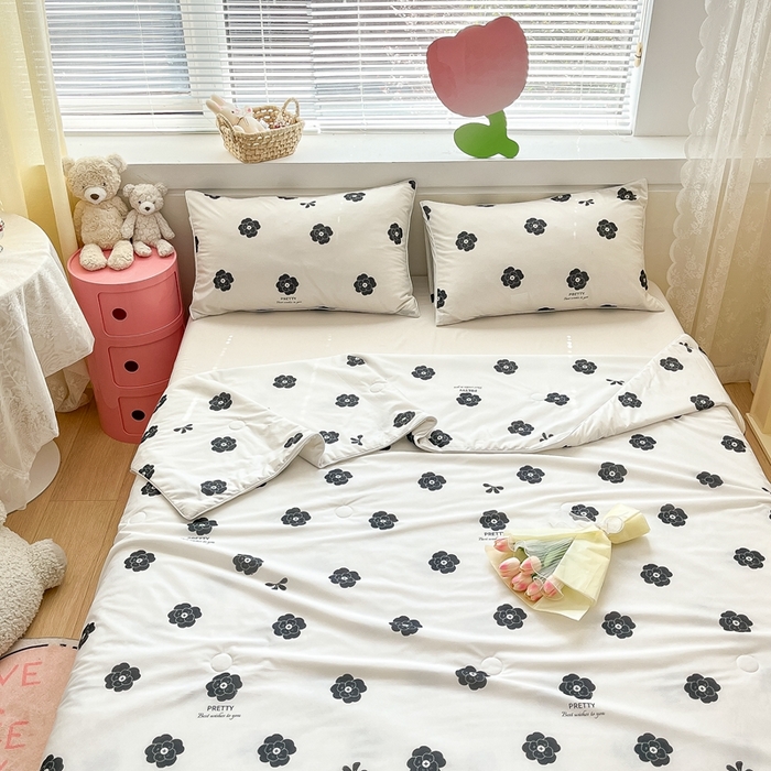 91家纺网 家纺一手货源 找家纺  蜜柚 2024新款A类提花透气凉感丝小冰皮夏被 山茶花