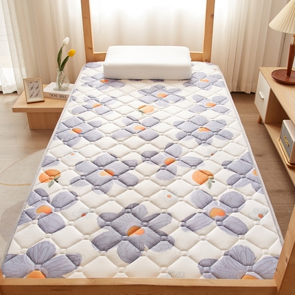 91家纺网 家纺一手货源 找家纺 （总）花言狐语 2025新款AB双面可用藤席夹棉床褥地垫单人款