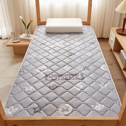 91家纺网 家纺一手货源 找家纺 （总）花言狐语 2025新款AB双面可用藤席夹棉床褥地垫单人款