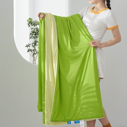 91家纺网 家纺一手货源 找家纺 （总）提供买家秀2023新款高克重锦纶A类凉糯糯凉感丝夏被空调被子