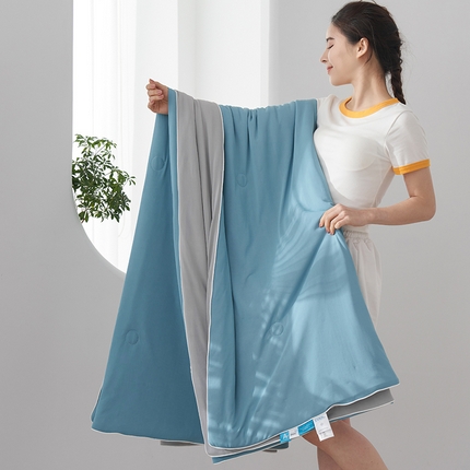 91家纺网 家纺一手货源 找家纺 （总）提供买家秀2023新款高克重锦纶A类凉糯糯凉感丝夏被空调被子