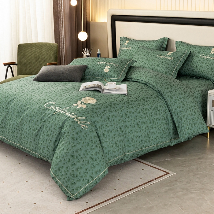 91家纺网 家纺一手货源 找家纺 优尚家纺2025新款肌理纹刺绣款四件套 孔雀绿