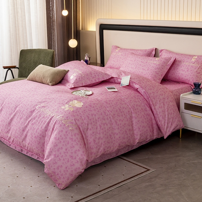 91家纺网 家纺一手货源 找家纺 优尚家纺2025新款肌理纹刺绣款四件套 温柔粉