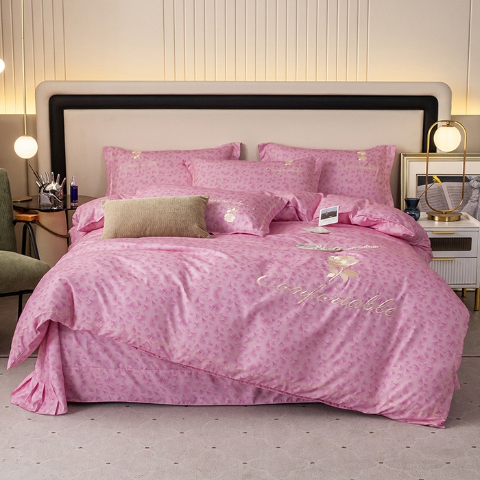 91家纺网 家纺一手货源 找家纺 优尚家纺2025新款肌理纹刺绣款四件套 温柔粉