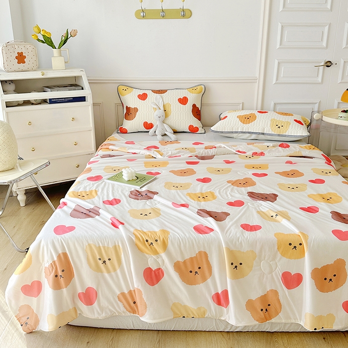 91家纺网 家纺一手货源 找家纺 纽缦家纺 2023新款降温凉感被 晚安熊-米白