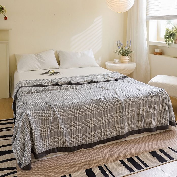 91家纺网 家纺一手货源 找家纺 雯雨家纺 2023新款竹纤维毛巾被 百灵鸟-灰色