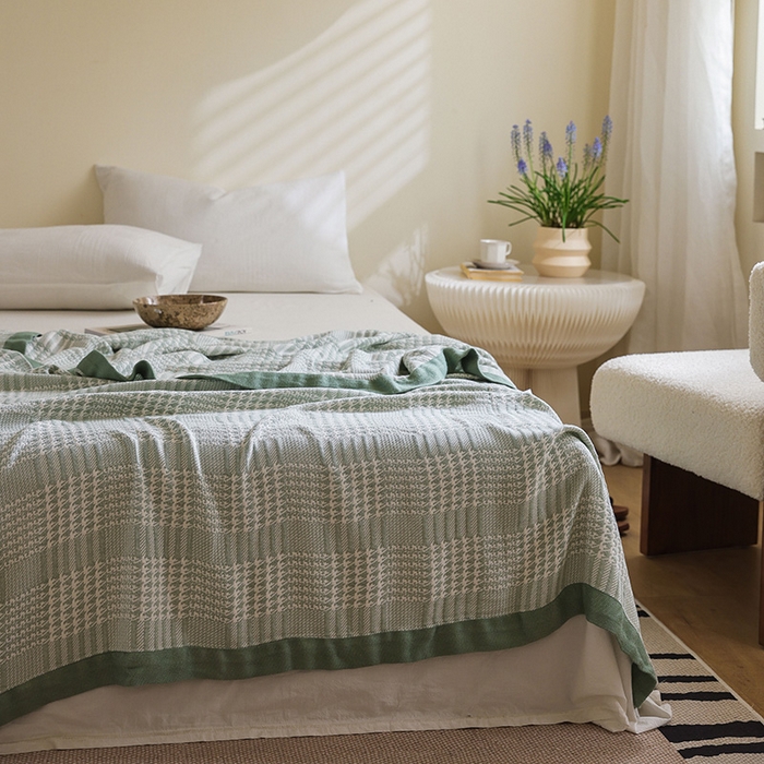 91家纺网 家纺一手货源 找家纺 雯雨家纺 2023新款竹纤维毛巾被 百灵鸟-绿色