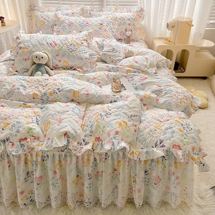 91家纺网 家纺一手货源 找家纺 宜凡 2023新款云朵棉床笠式床裙三件套 花恬梦语